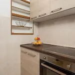 Апартаменты Cozy In With House Sea View *