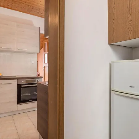 Awesome In With Wifi Lovran