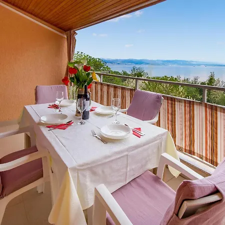 Appartamento Gorgeous In With Kitchen