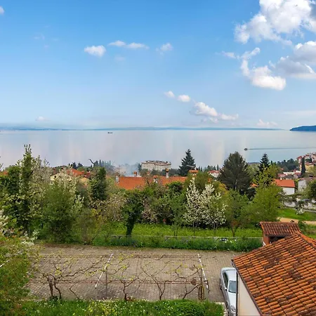 Apartmán Awesome In With Wifi Lovran