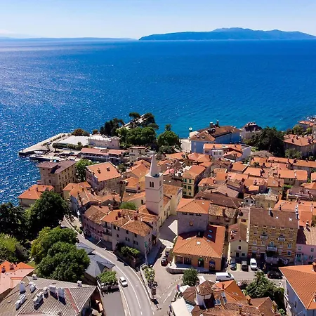 Apartmán Awesome In With Wifi Lovran